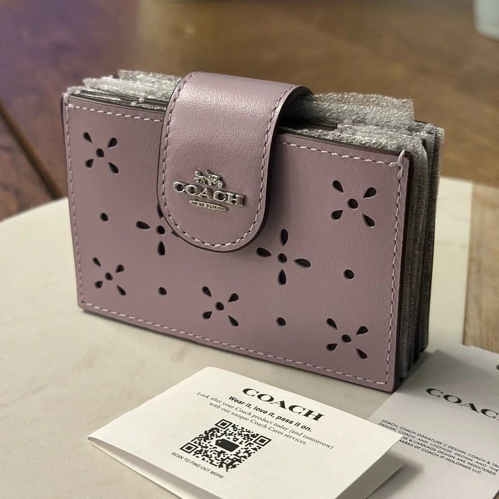 NWT! NEW! Coach Perforated Leather Accordion Card Case Purple Women